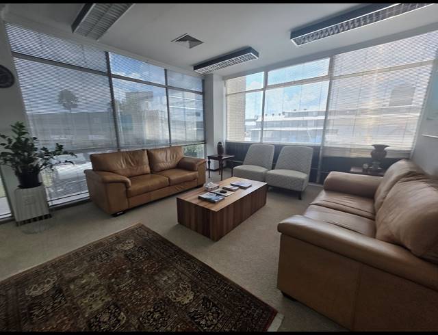 2,057M² WAREHOUSE FOR SALE IN SELBY